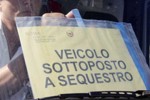 Veicolo posto sotto sequestro